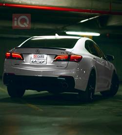 أكورا TLX